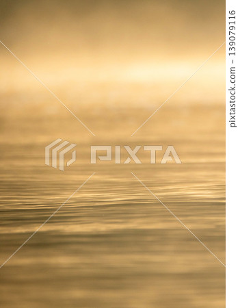 Morning mist on the water Morning mist on the water 139079116