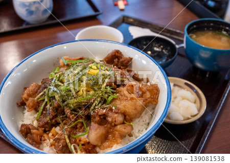 I had a very delicious kalbi donburi in Niimi City, Okayama Prefecture, Japan. I had a very delicious kalbi donburi in Niimi City, Okayama Prefecture, Japan. 139081538