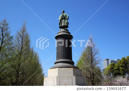 Yasukuni Shrine - Statue of Omura Masujiro 139081677