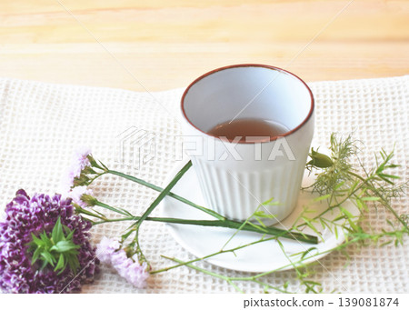Relax with herbal tea 139081874