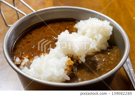 非常美味的日式蒸煮咖哩 非常美味的日式蒸煮咖哩 139082280