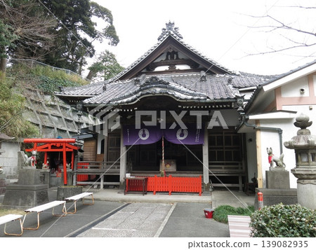 Tokujuin Temple (Toyokawa Inari Yokosuka Branch Temple) in Yokosuka City Tokujuin Temple (Toyokawa Inari Yokosuka Branch Temple) in Yokosuka City 139082935