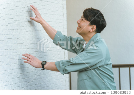 Exterior walls and contractors Exterior walls and contractors 139083933