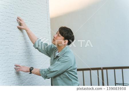 Exterior wall inspection 139083938