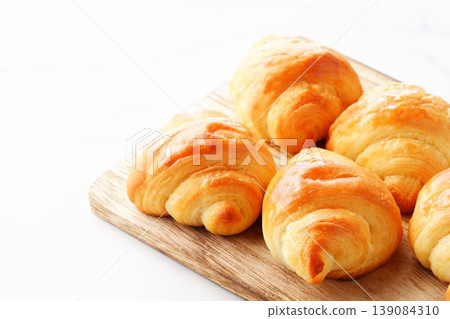 Croissants - Freshly baked croissants for breakfast Croissants - Freshly baked croissants for breakfast 139084310
