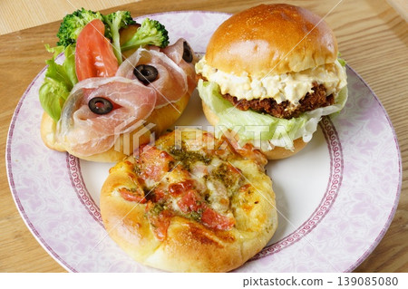 Chicken burger pizza bread Chicken burger pizza bread 139085080