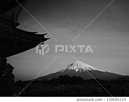 太石寺和富士山 139085229
