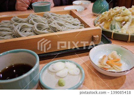 新潟著名的鶴見蕎麥麵非常美味。 139085418
