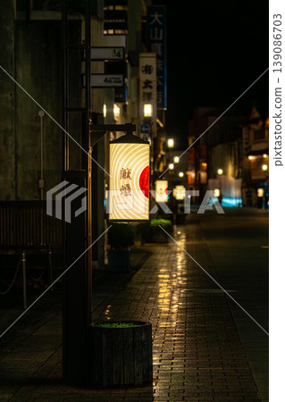 [Mie Prefecture] The approach to the Outer Shrine of Ise Grand Shrine is illuminated by soft lights. 139086703