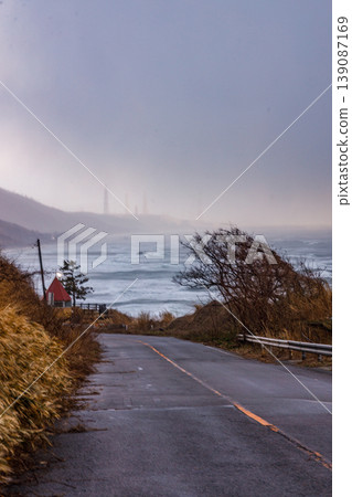 The rough seas of the Sea of Japan during bad weather. 139087169