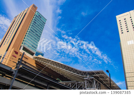 【大阪景色】大阪站南側的天空與建築 139087385