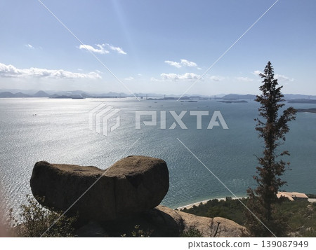 瀨戶內海的壯麗景色和心形岩石 瀨戶內海的壯麗景色和心形岩石 139087949