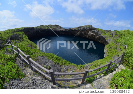 下地島(宮古島)上的鳥池 下地島(宮古島)上的鳥池 139088422