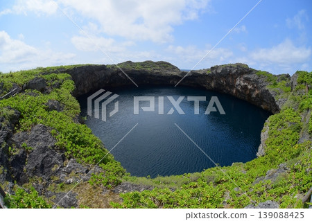下地島(宮古島)上的鳥池 下地島(宮古島)上的鳥池 139088425