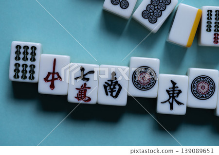 麻將牌排列整齊 139089651