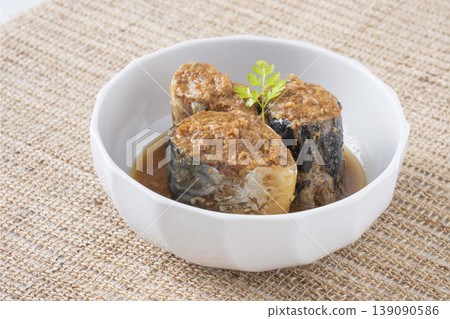 Simmered mackerel with mackerel Simmered mackerel with mackerel 139090586