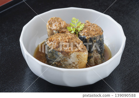 用鯖魚燜鯖魚 139090588