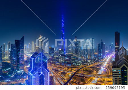 阿聯酋杜拜非常美麗的夜景 阿聯酋杜拜非常美麗的夜景 139092195