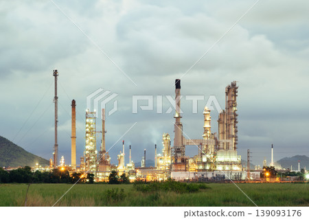 Oil Refinery Plant at Twilight in Bang Lamung, Chonburi Oil Refinery Plant at Twilight in Bang Lamung, Chonburi 139093176