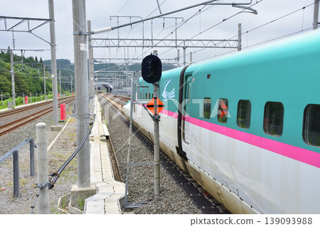 JR北海道新幹線奧津輕今別站的風景。 JR北海道新幹線奧津輕今別站的風景。 139093988