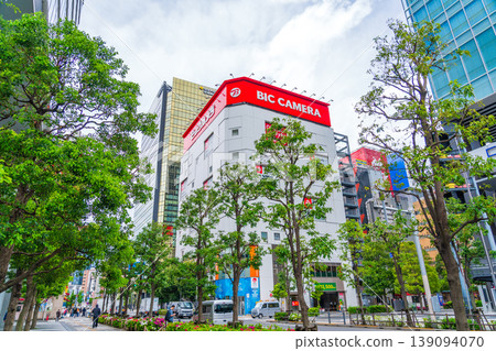 Tokyo's urban landscape: Akihabara Electric Town in lush greenery 139094070