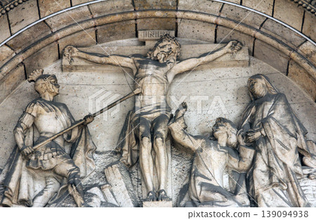 Crucifixion, Basilique du Sacre Coeur, Paris Crucifixion, Basilique du Sacre Coeur, Paris 139094938