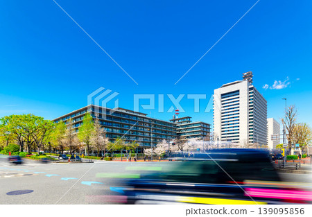 東京霞關外務省櫻花盛開。 139095856