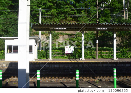 Scenery from the train window on the IGR Iwate Galaxy Railway line, from Ichinohe Station to Koshizu Station (2023) Scenery from the train window on the IGR Iwate Galaxy Railway line, from Ichinohe Station to Koshizu Station (2023) 139096265