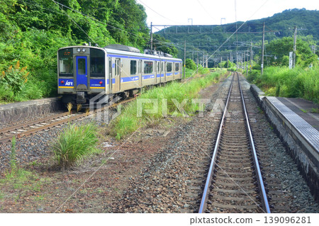 從岩手銀河鐵道一之戶站到小越站的列車車窗外景色(2023年) 從岩手銀河鐵道一之戶站到小越站的列車車窗外景色(2023年) 139096281