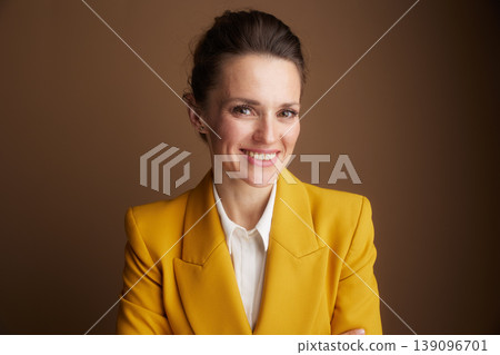 Professional Business Portrait of a Confident Woman Professional Business Portrait of a Confident Woman 139096701