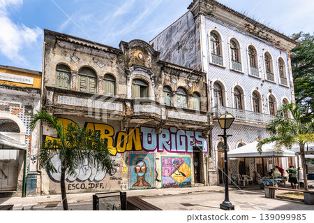 Traditional Portuguese architec Traditional Portuguese architec 139099985