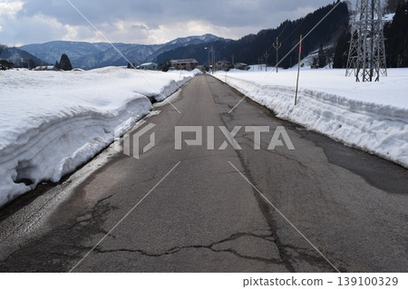 Roads cleared of snow in heavy snowfall areas Roads cleared of snow in heavy snowfall areas 139100329