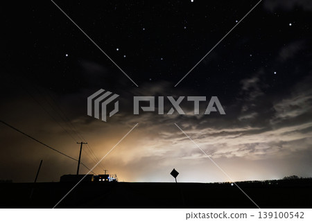 星星和雲彩 星星和雲彩 139100542