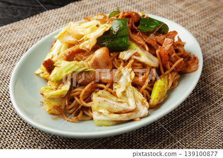Twice-cooked meat fried noodles Twice-cooked meat fried noodles 139100877