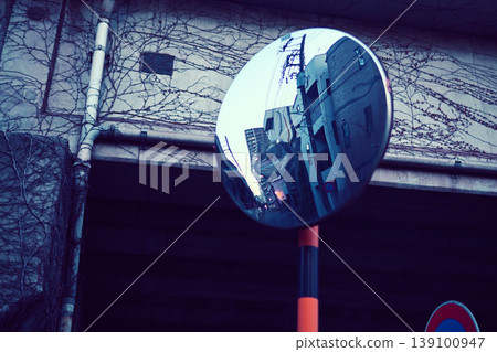 curve-mirror curve-mirror 139100947