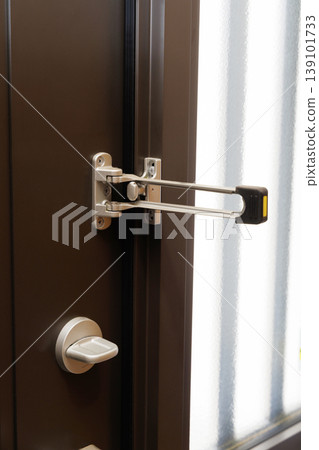 Inside the front door 139101733