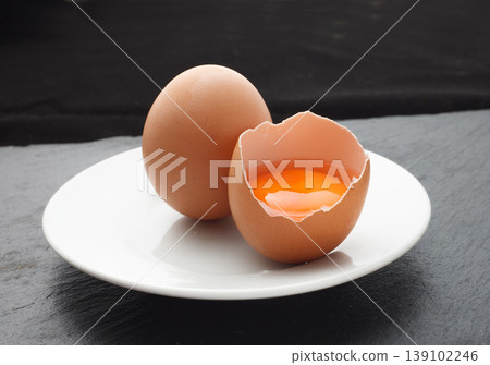 Egg (Studio Photography) Egg (Studio Photography) 139102246