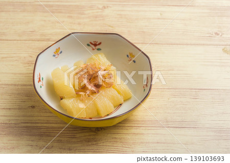 Herring roe topped with bonito flakes Herring roe topped with bonito flakes 139103693