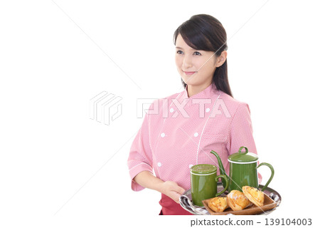 Smiley waitress Smiley waitress 139104003