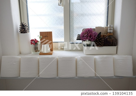 Stylish toilet space 139104135