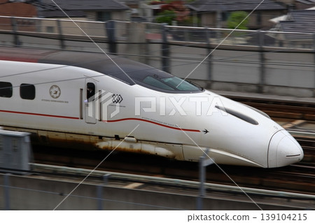 九州新幹線800系列2000系列（鹿兒島路線：博多⇔鹿兒島中心） 139104215