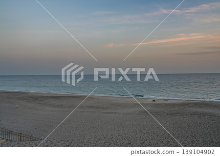 Scenery of Samejima Beach in Iwata City (Shizuoka Prefecture) Scenery of Samejima Beach in Iwata City (Shizuoka Prefecture) 139104902