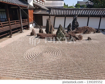 Tofuku-ji Temple, Main Hall Garden, South Garden Tofuku-ji Temple, Main Hall Garden, South Garden 139105552