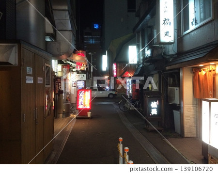 Retro drinking street Retro drinking street 139106720