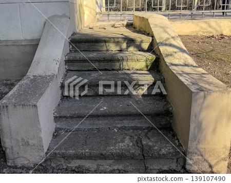 Old Weathered Concrete Steps 139107490