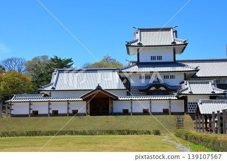 Kanazawa Castle Park: Hashizume Gate Continuing Turret and Fifty-Ken Long House Kanazawa Castle Park: Hashizume Gate Continuing Turret and Fifty-Ken Long House 139107567
