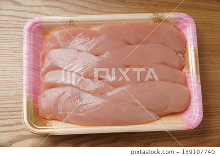 Chicken breast ingredients 139107740