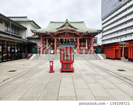 Anamori Inari Shrine in the Haneda area of Ota Ward, Tokyo. Anamori Inari Shrine in the Haneda area of Ota Ward, Tokyo. 139109721