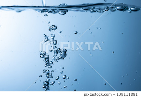 倒水 倒水 139111881