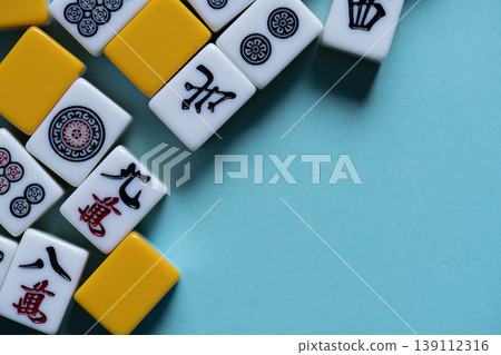 麻將牌排列整齊 139112316